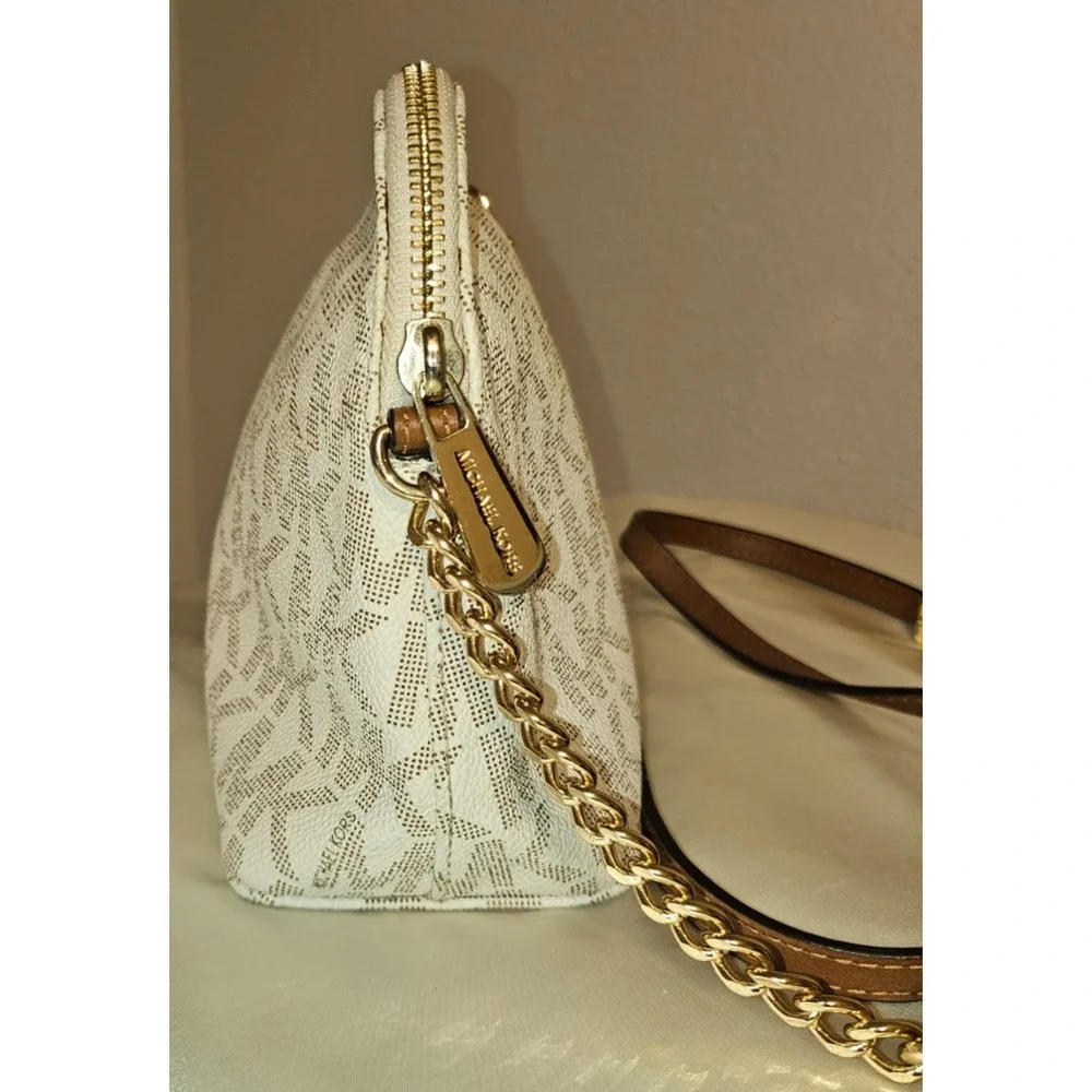 Michael Kors Cindy Large Dome Crossbody Bag 